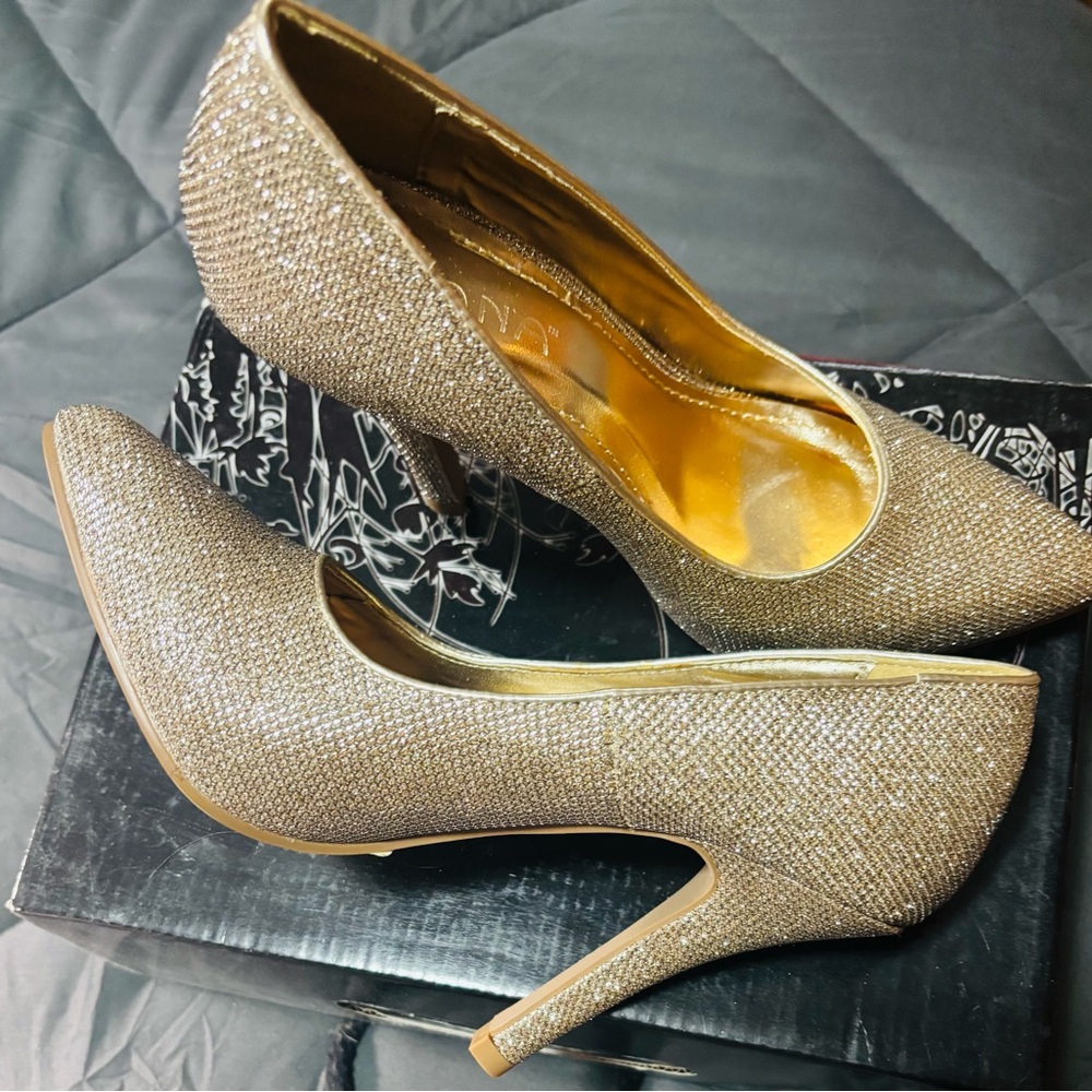 Elegant Gold Glitter Heels